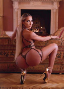 Upscale TS Liah Ferreira