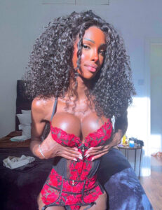 TS Victoria Carolino Ebony Shemale TS Victoria Carolino Ebony Shemale